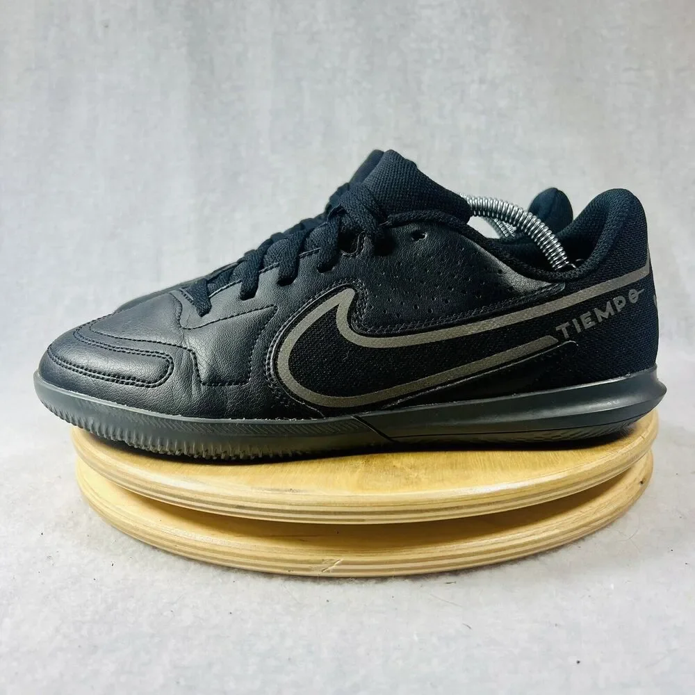 Nike Tiempo Legend 9 Club junior jr IC Indoor Soccer Shoes boys Size 6y